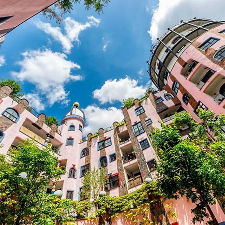 Castelletto - Schloss Auf Dem Dach Der Gruenen Zitadelle Von Hundertwasser Διαμέρισμα *